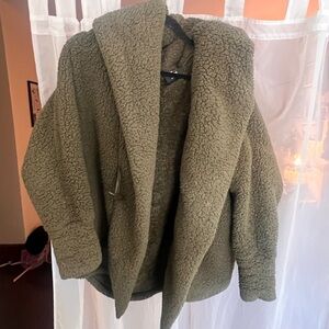 Cozy Olive Green Women's Jacket